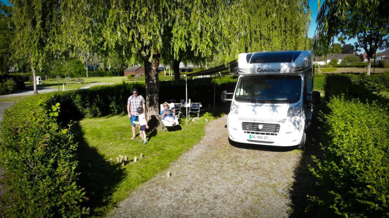 Camping Des Loisirs Evron Hotel Luaran gambar